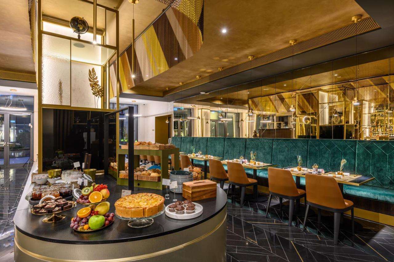 Emerald Downtown Luxury Suites By Continental Group Budapest Exterior photo