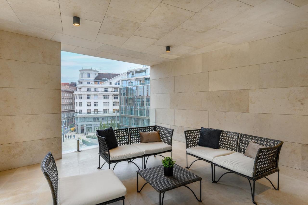 Emerald Downtown Luxury Suites By Continental Group Budapest Exterior photo